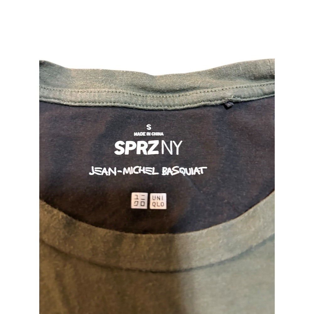 Uniqlo SPRZ NY Jean-Michel Basquiat Graphic T Shirt Mens Small Olive Gray Art - Picture 3 of 5
